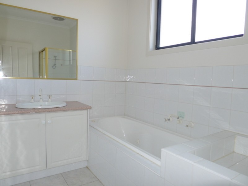 26 Emu Lane, Parkville VIC 3052