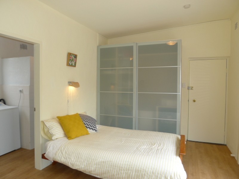 6/57 Foam Street, Elwood VIC 3184