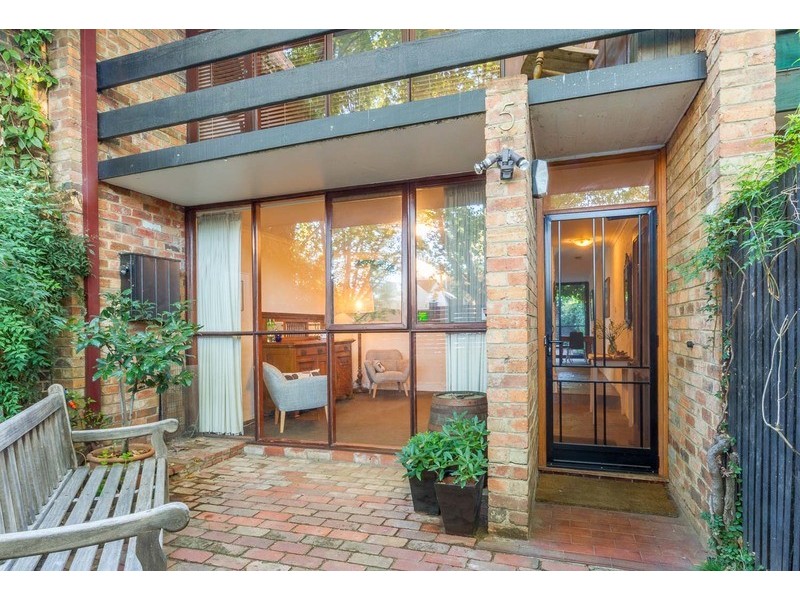 5 Harris Street, North Melbourne VIC 3051