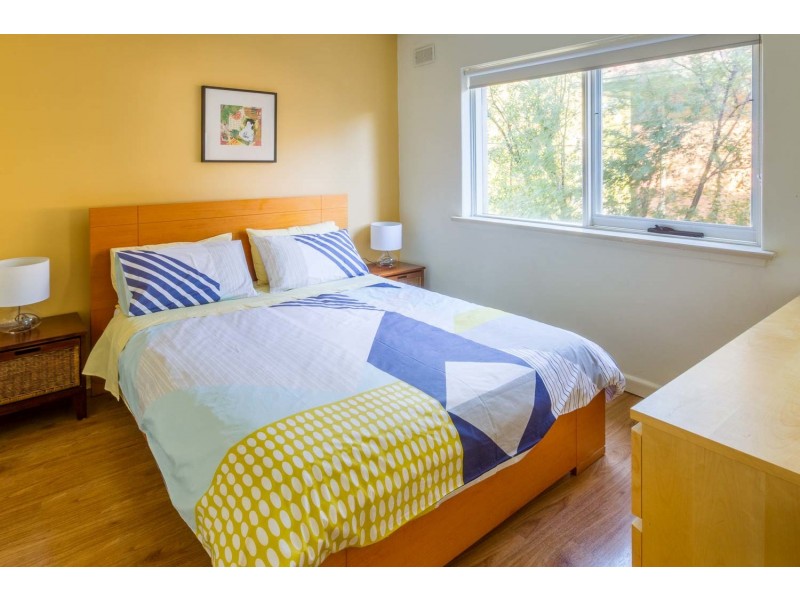 5/18 Pine Avenue, Elwood VIC 3184