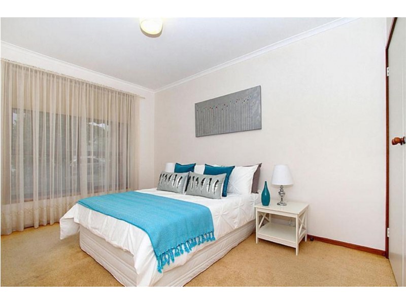 1/82-84 Rossmoyne Street, Thornbury VIC 3071