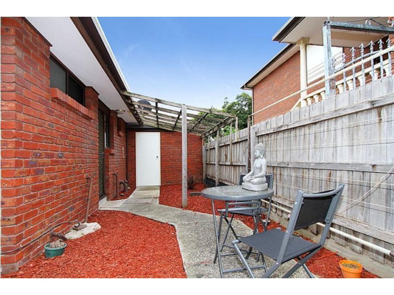 1/82-84 Rossmoyne Street, Thornbury VIC 3071