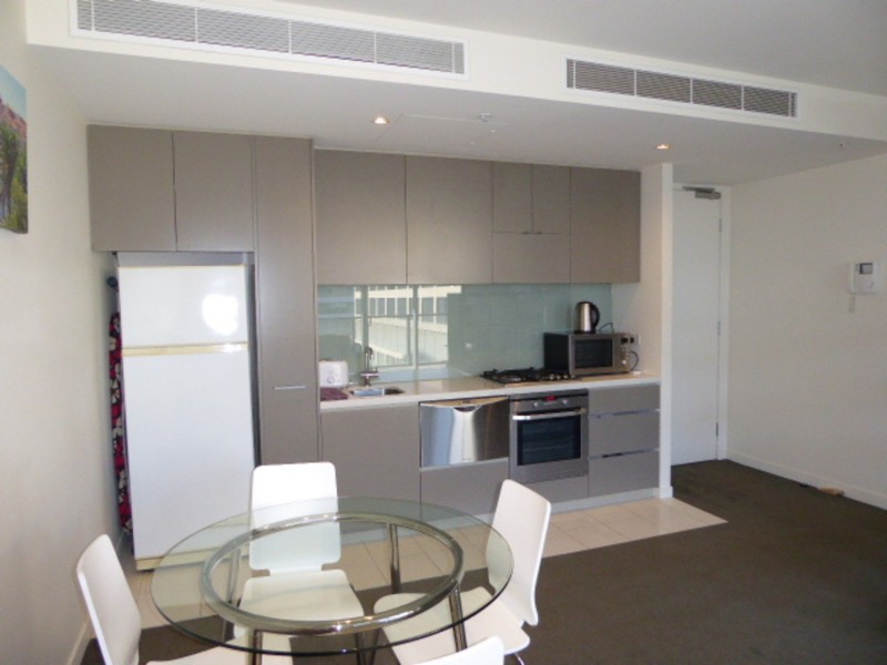 504/55 Queens Road, Melbourne VIC 3004
