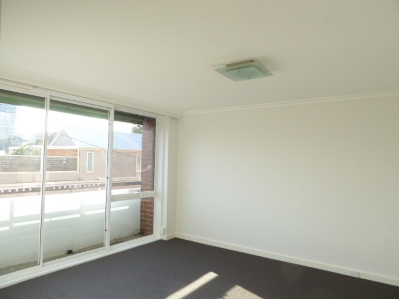 10/7 Curran Street, North Melbourne VIC 3051