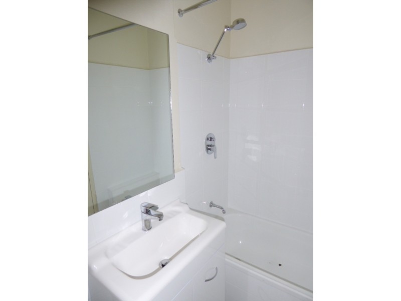 12/48 Farnham Street, Flemington VIC 3031