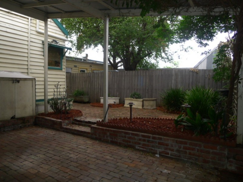 212 Moreland Road, Brunswick VIC 3056