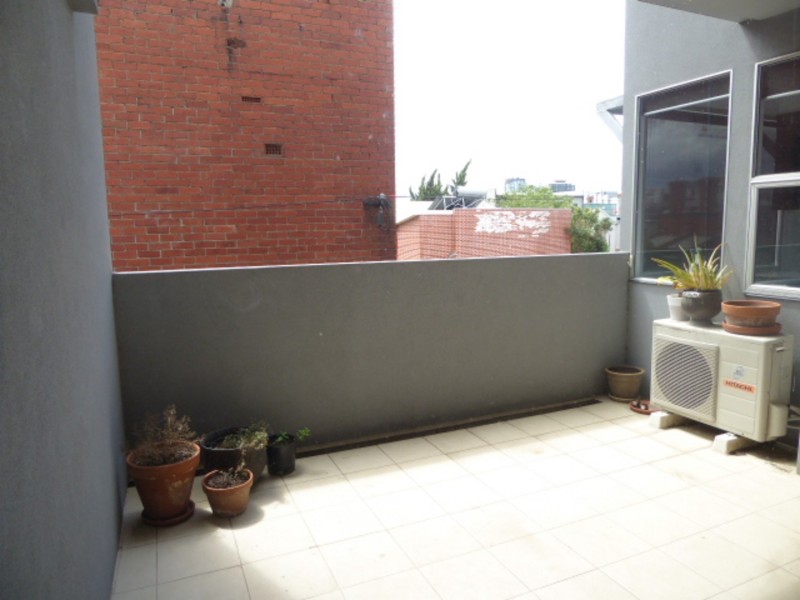 2/14 Glass Street, North Melbourne VIC 3051