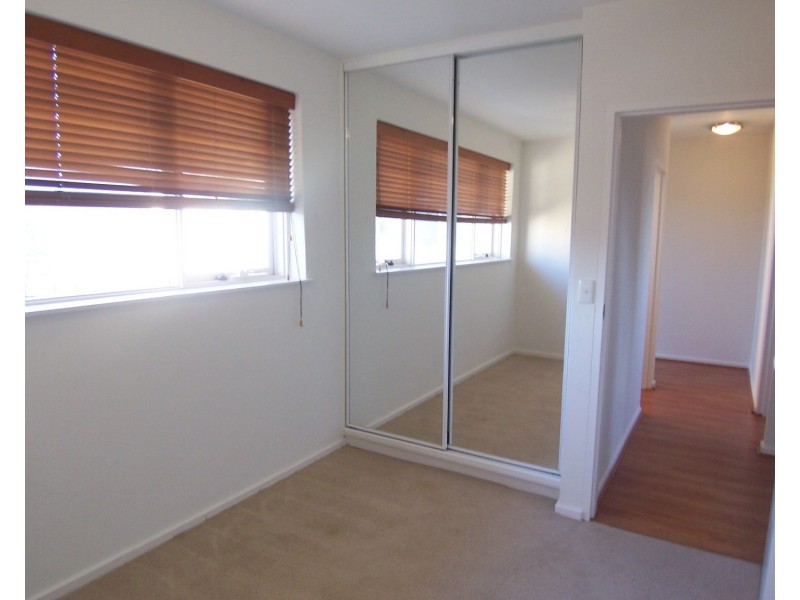 16/31 York Street, St Kilda West VIC 3182