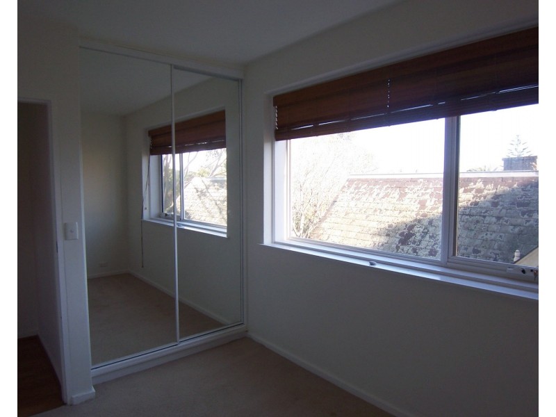 16/31 York Street, St Kilda West VIC 3182