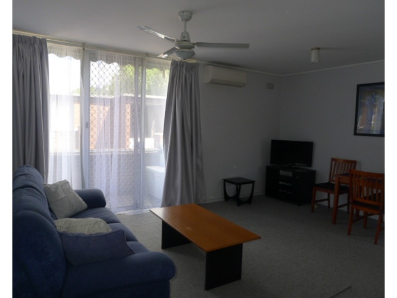 Apt 22/70 O’Shanassy Street, North Melbourne VIC 3051