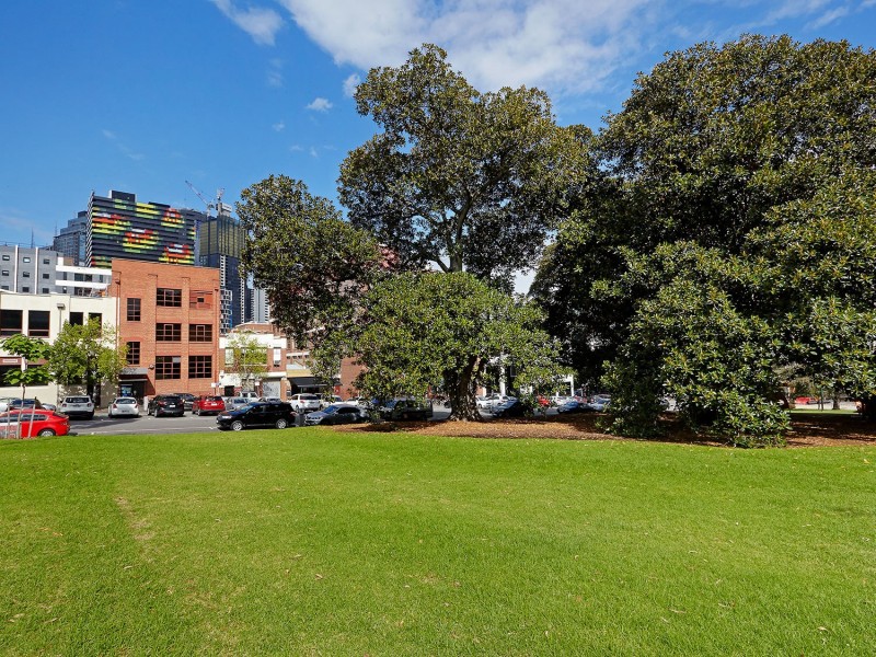 15-17 Lincoln Square, Carlton VIC 3053