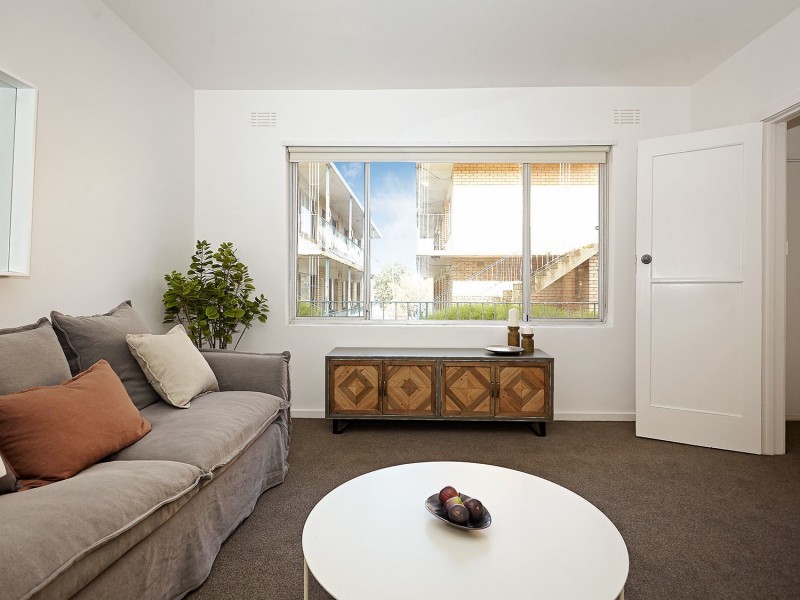 9/1927 Dandenong Road, Clayton VIC 3168