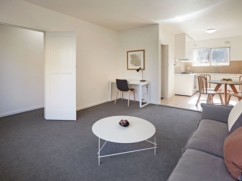 9/1927 Dandenong Road, Clayton VIC 3168