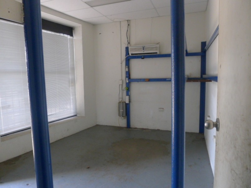 98 Munster Terrace, North Melbourne VIC 3051