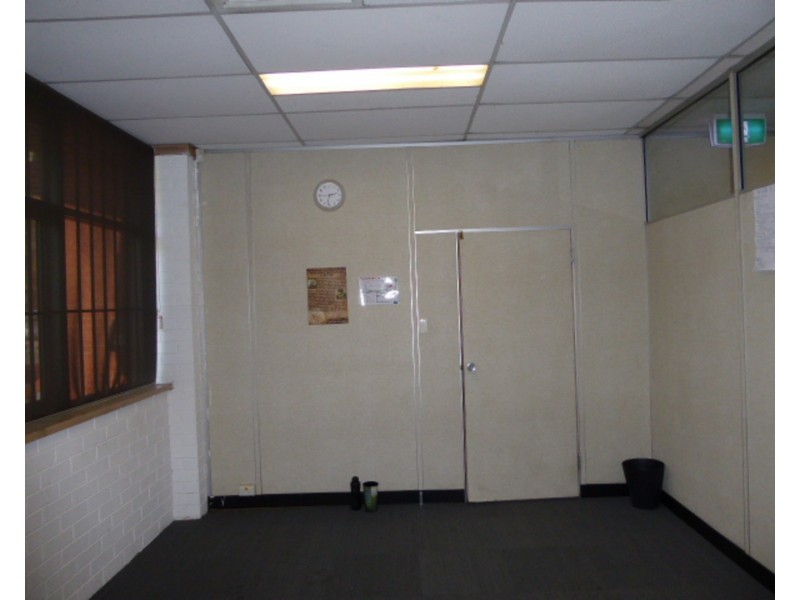 First Level/53-57 Munster Terrace, North Melbourne VIC 3051