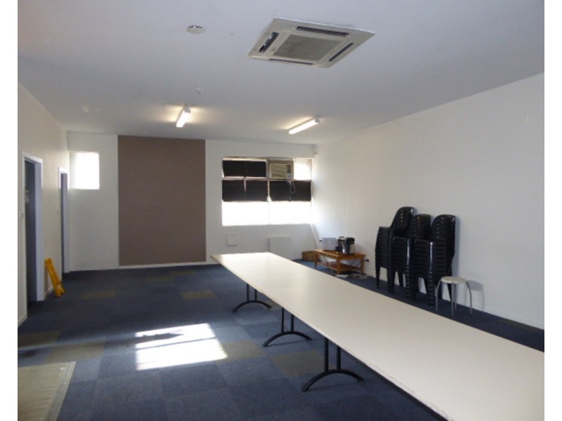 First Level/53-57 Munster Terrace, North Melbourne VIC 3051