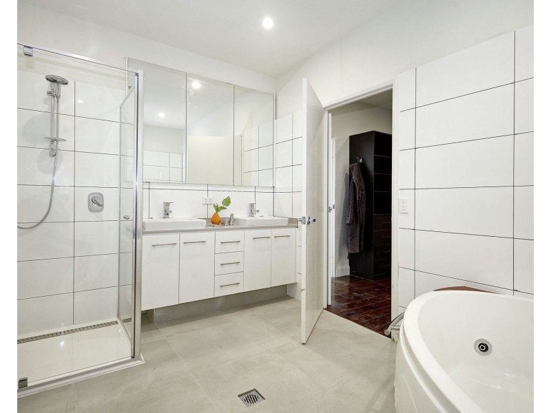 231 Queensberry Street, Carlton VIC 3053