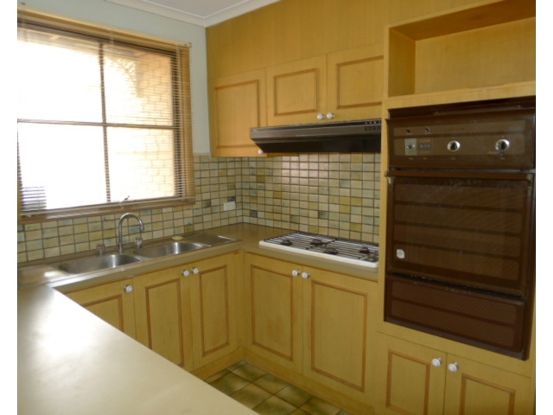 6/21 Plane Tree Way, North Melbourne VIC 3051