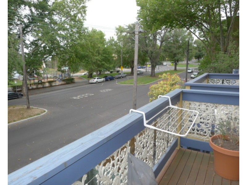 6/21 Plane Tree Way, North Melbourne VIC 3051