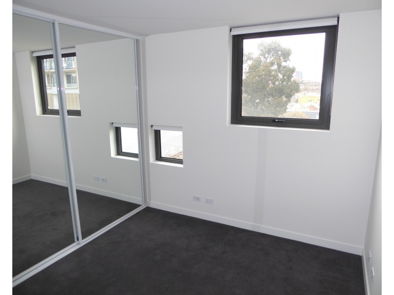 504/16 Anderson Street, West Melbourne VIC 3003