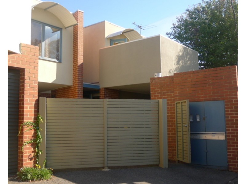 3/11 Austin Place, West Melbourne VIC 3003