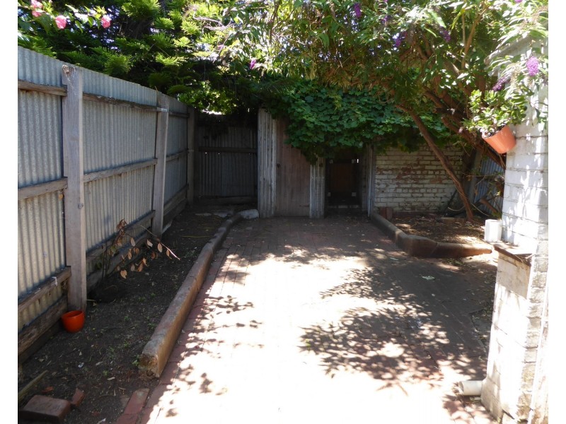 28 Shiel Street, North Melbourne VIC 3051