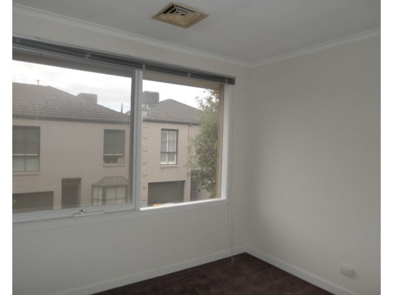 3/248 Dandenong Road, St Kilda East VIC 3183