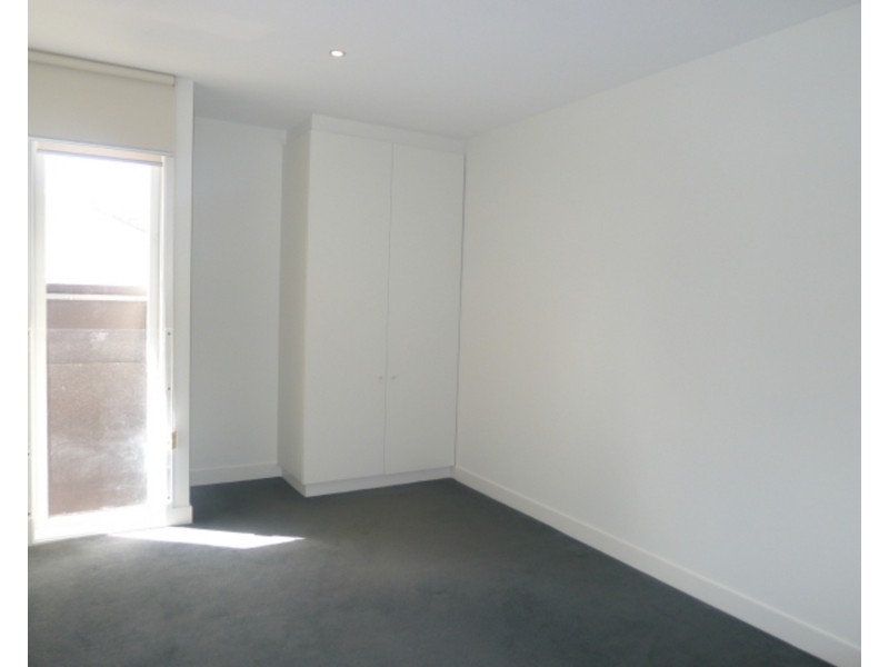 16 Little Elgin Street, Carlton VIC 3053