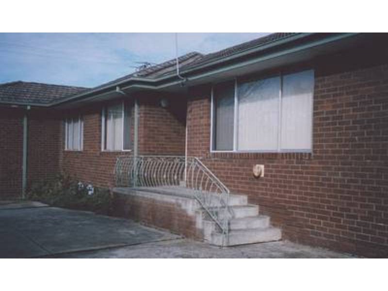 2/32 Barkly Street, Sunbury VIC 3429