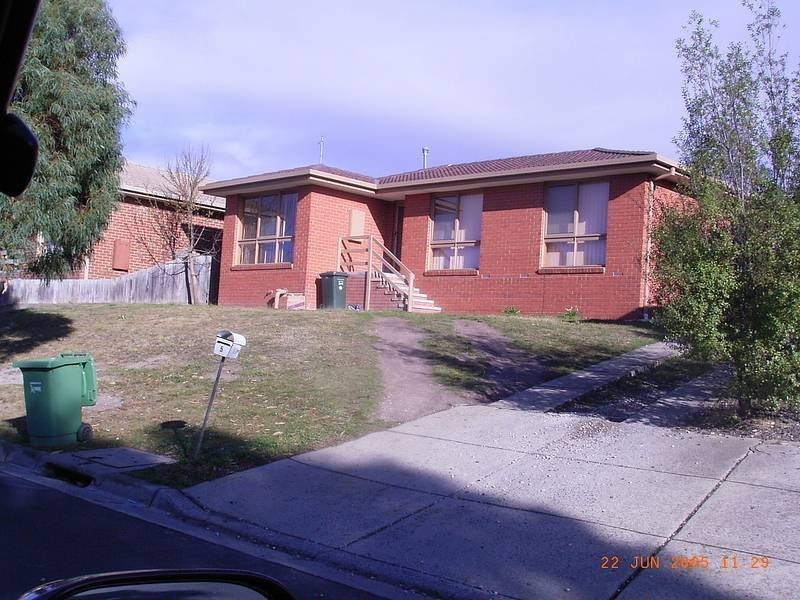 5 Baradine Court, Sunbury VIC 3429