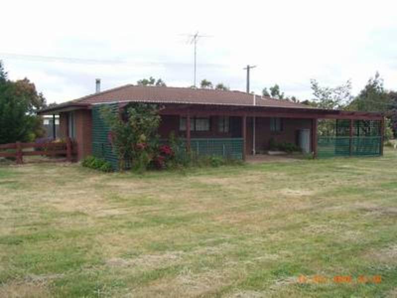 31 Rose Boulevard, Lancefield VIC 3435