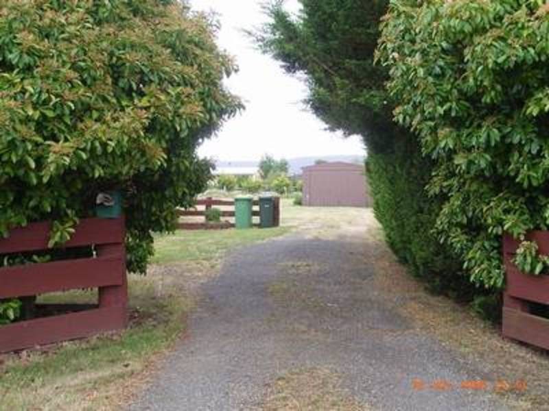 31 Rose Boulevard, Lancefield VIC 3435