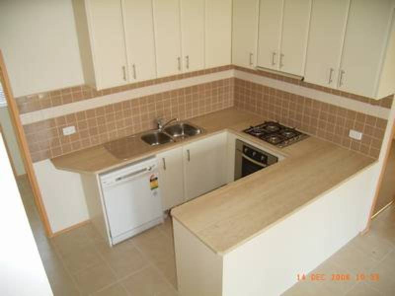 42 Learmonth Street, Sunbury VIC 3429