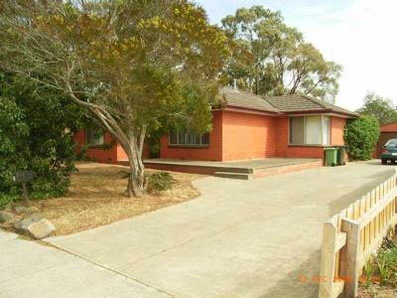 8 Leichardt Street, Sunbury VIC 3429