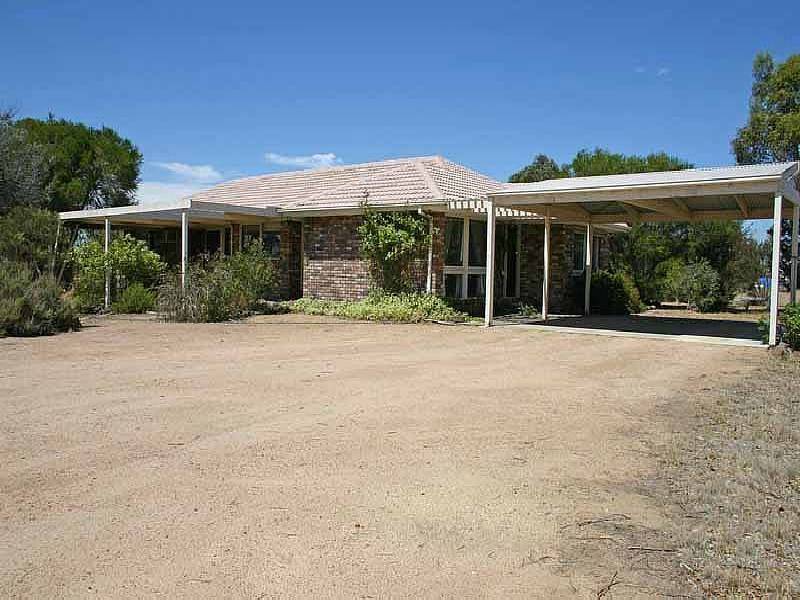 190 Palmers Road, Sunbury VIC 3429