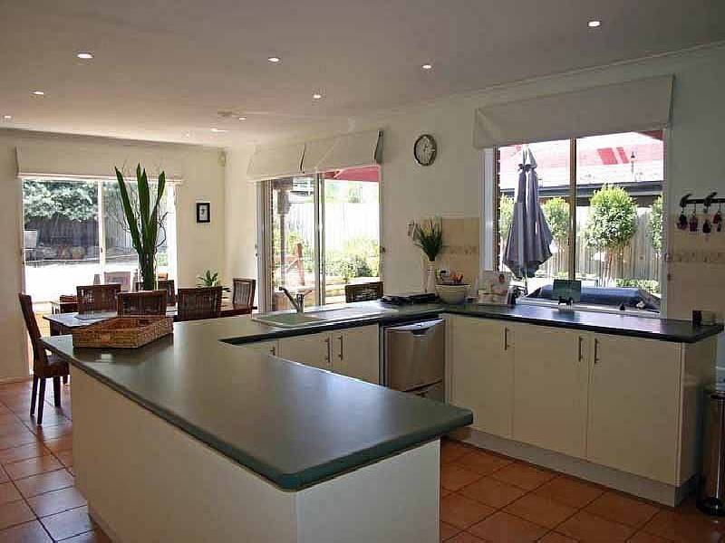 10 Streeton Court, Sunbury VIC 3429