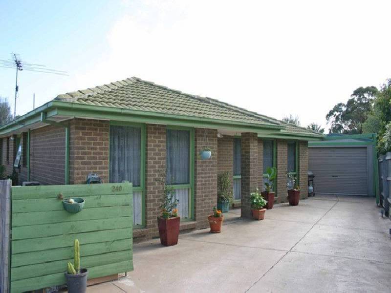 240 Elizabeth Drive, Sunbury VIC 3429