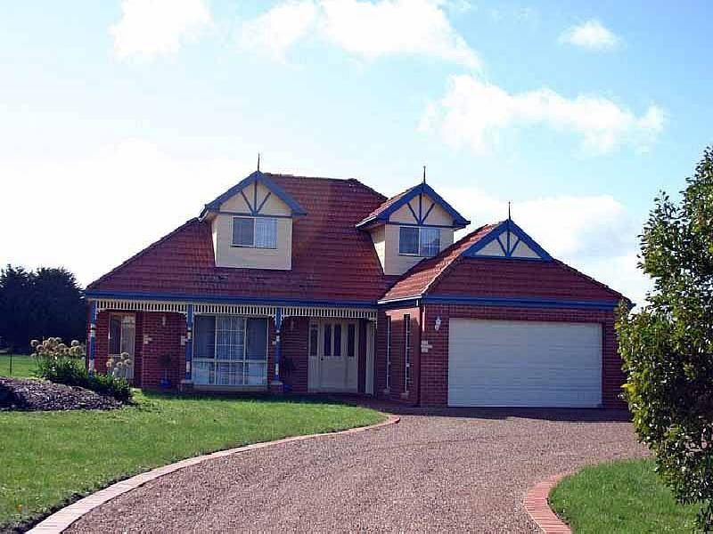 45 Ewing  Drive, Romsey VIC 3434