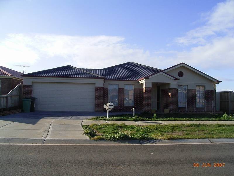 12 Isabella Street, Sunbury VIC 3429