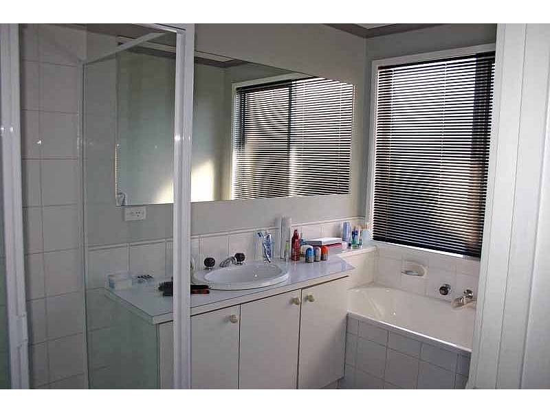 202 Mitchells  Lane, Sunbury VIC 3429