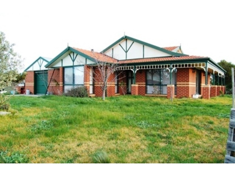 110 Palmer Road, Sunbury VIC 3429