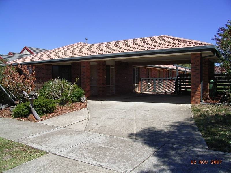 19 Anthony  Street, Sunbury VIC 3429