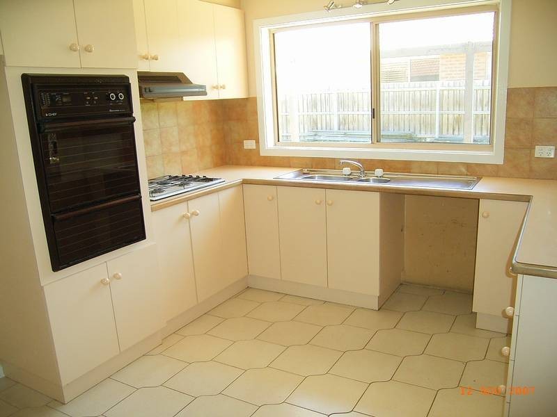 19 Anthony  Street, Sunbury VIC 3429