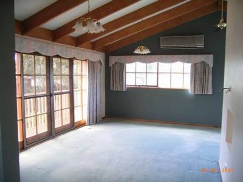 54 Aldridge Drive, Sunbury VIC 3429