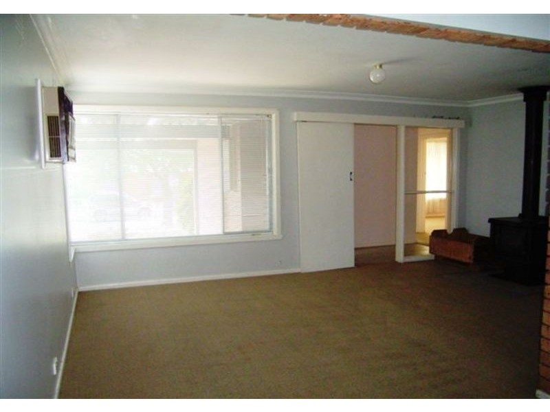 8 Wills Street, Sunbury VIC 3429