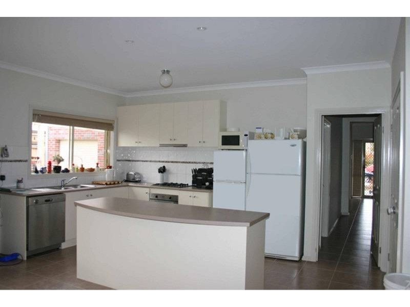 14 Sassafras Drive, Sunbury VIC 3429
