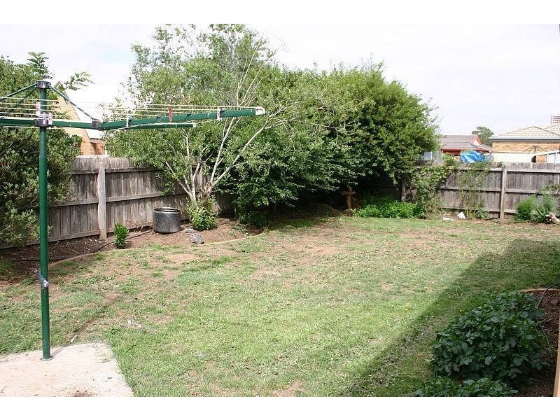 16 Xavier  Court, Sunbury VIC 3429