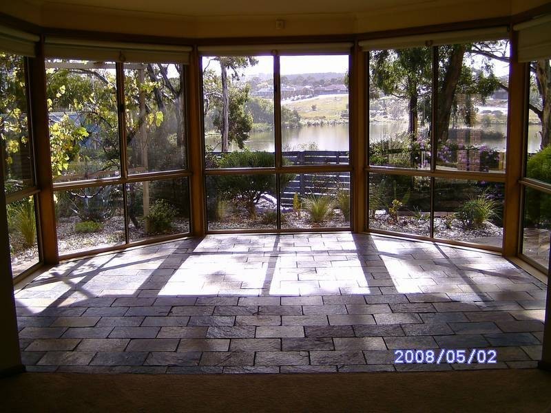 5 Laureate Close, Sunbury VIC 3429