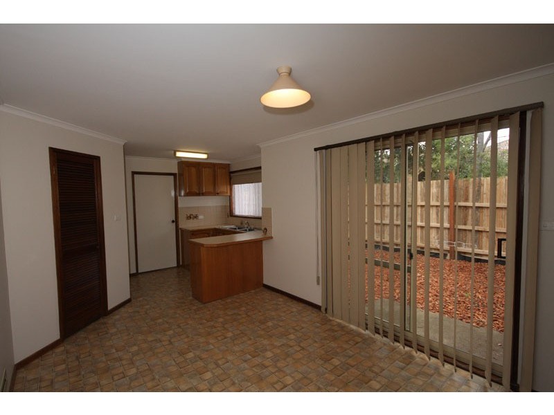 2/1 McEwen Place, Sunbury VIC 3429