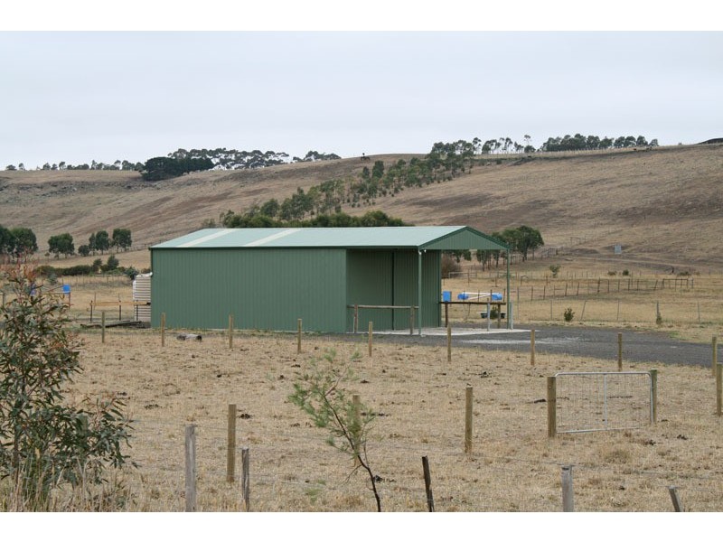64 Darraweit Valley Road, Darraweit Guim VIC 3756